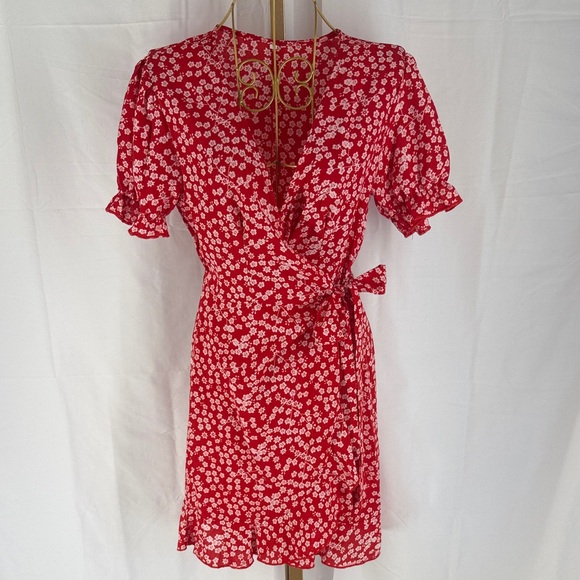 Dresses & Skirts - Red Floral Crepe Wrap Dress with Ruffle Sleeves - Small
